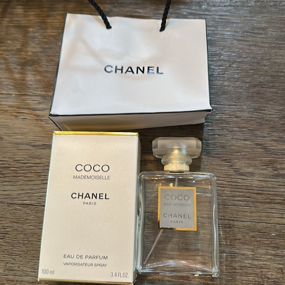 Empty bottle with box and bag of CHANEL Coco Mademoiselle Eau de Parfum - Picture 5 of 5
